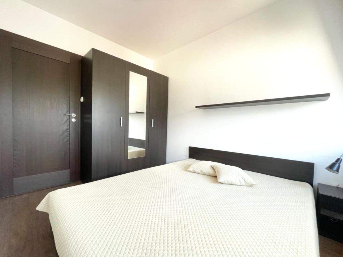 Apartament Quiet Διαμέρισμα Krasków Εξωτερικό φωτογραφία