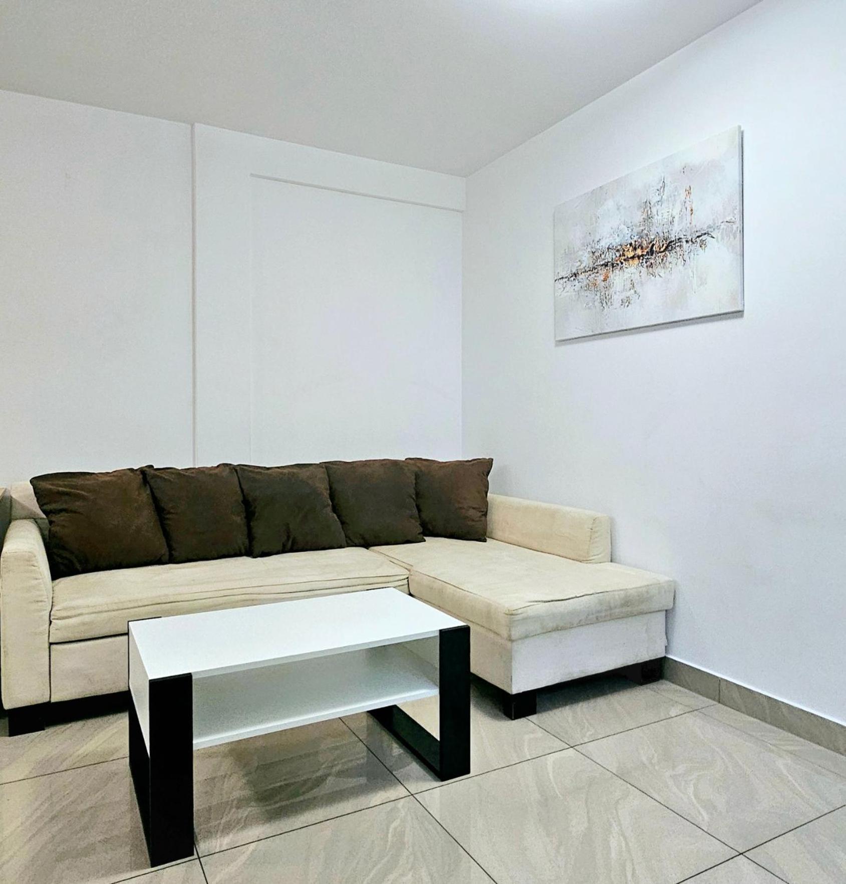 Apartament Quiet Διαμέρισμα Krasków Εξωτερικό φωτογραφία