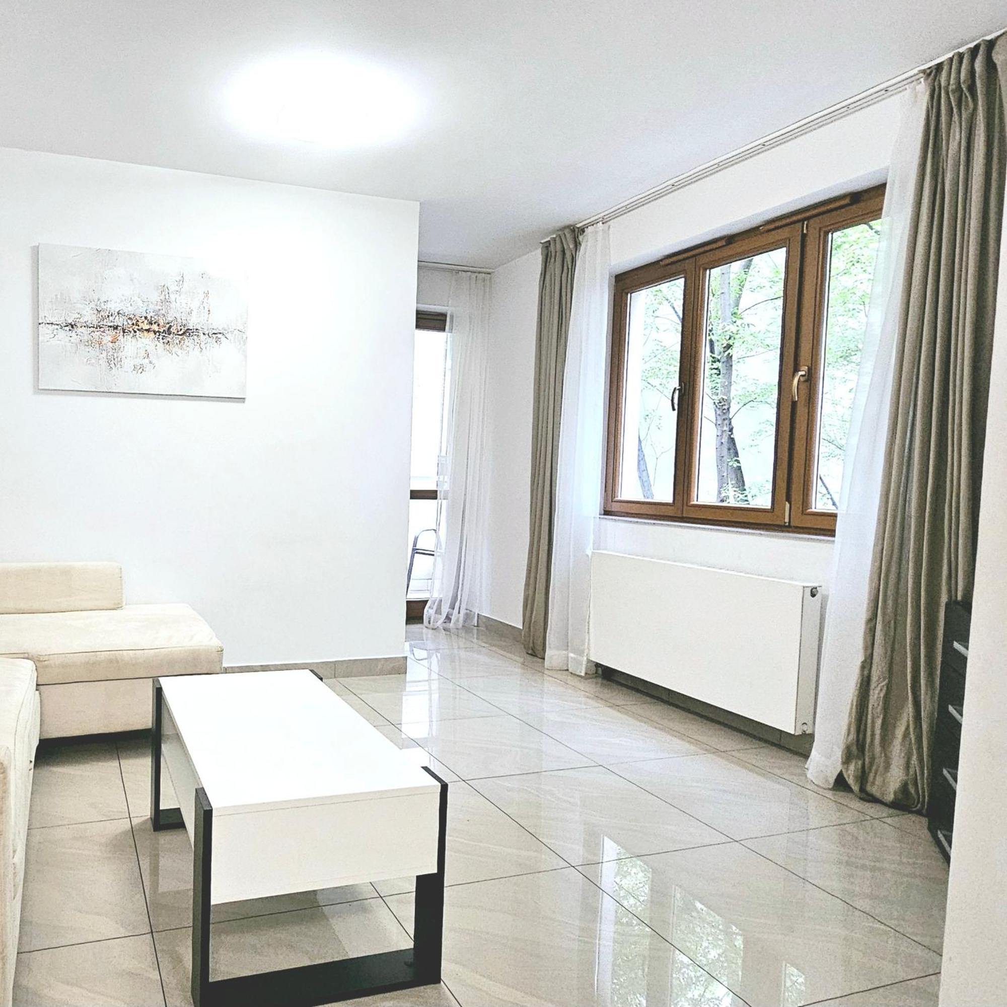 Apartament Quiet Διαμέρισμα Krasków Εξωτερικό φωτογραφία